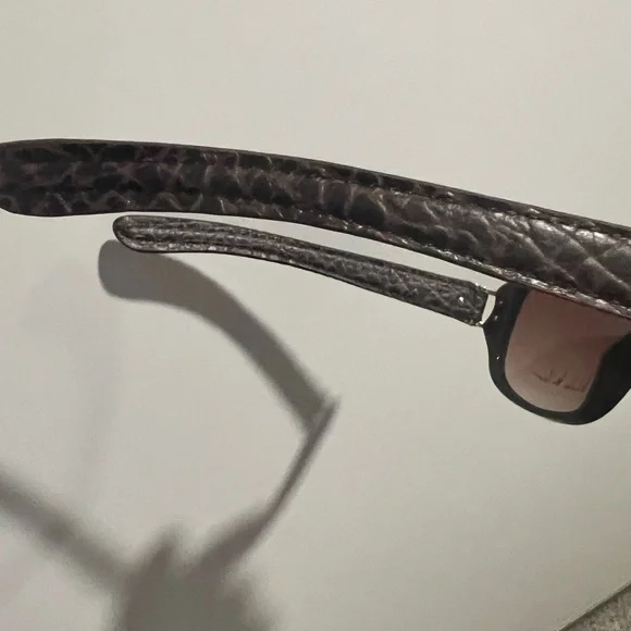 NWT Nicole Miller Trinity Sunglasses Accessories display picture 1